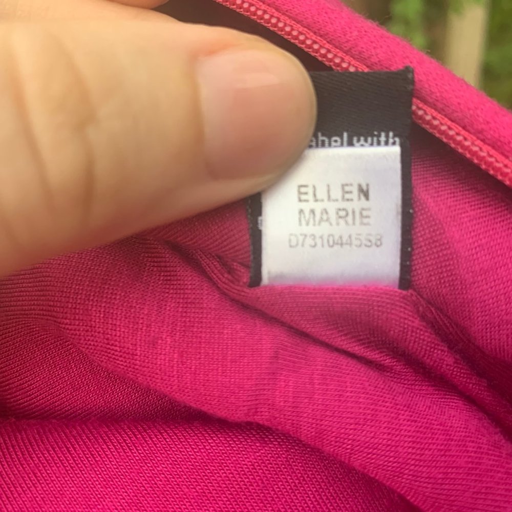 Diane Von Furstenberg, Fushia Sheath Dress, size 0 - Picture 15 of 15